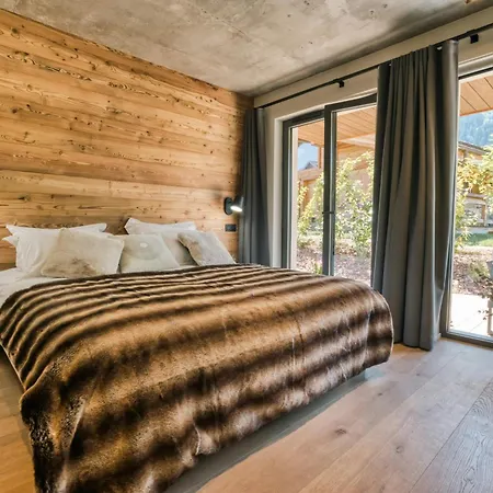 With Jacuzzi Facing The Alps In *