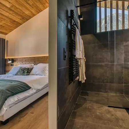 With Jacuzzi Facing The Alps In