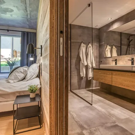 Holiday home With Jacuzzi Facing The Alps In