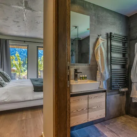 With Jacuzzi Facing The Alps In Holiday home *