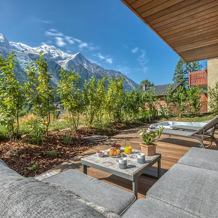 With Jacuzzi Facing The Alps In * Chamonix