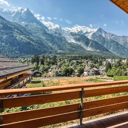 With Jacuzzi Facing The Alps In Holiday home *